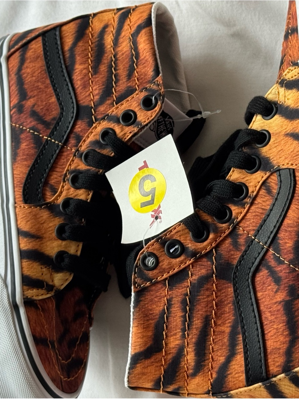 Vans Kids High-Top Sneakers in Tiger Print - Black & Orange